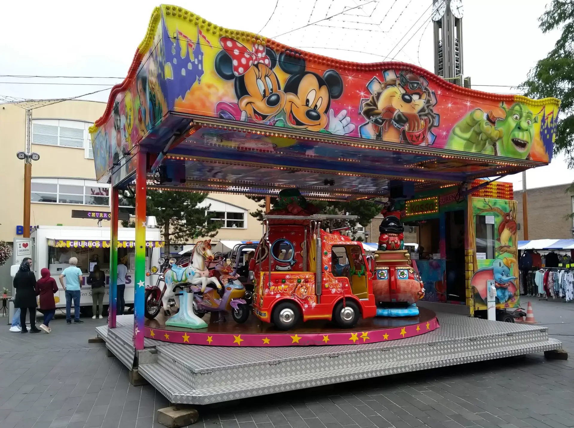 Romeyn Verhuur op een evenement – draaimolen in actie